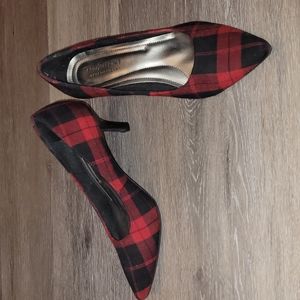 Red and Black Plaid Heels, Size 6.5